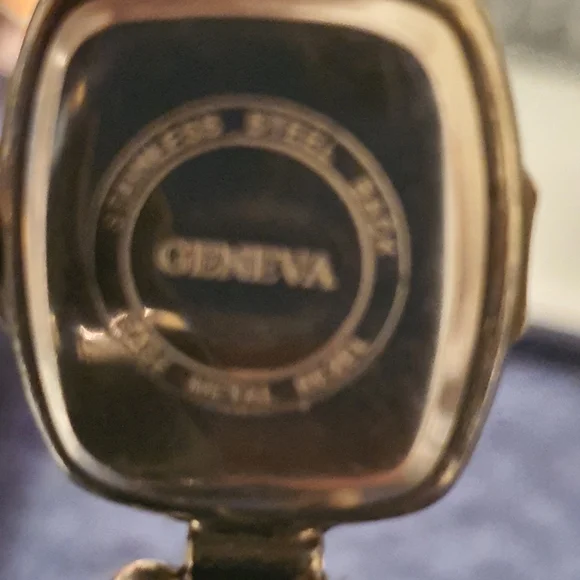 10/$20 Geneva Silver/Black Beaded Bracelet Women's Watch - Picture 4 of 4